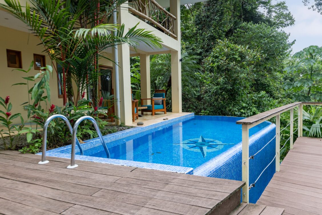 d8fa71a9-8d4e-427d-b697-80045713accd